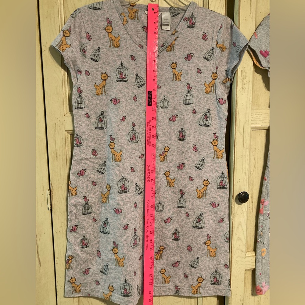S/2 Gray Cat Print Nightgowns, SMALL, NEW - Picture 6 of 15